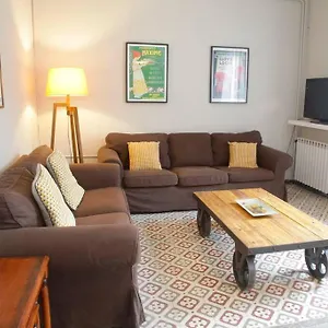 https://cal-cinto-apartamento-rstico-y-renovado-7p.catalonia-hotels.com