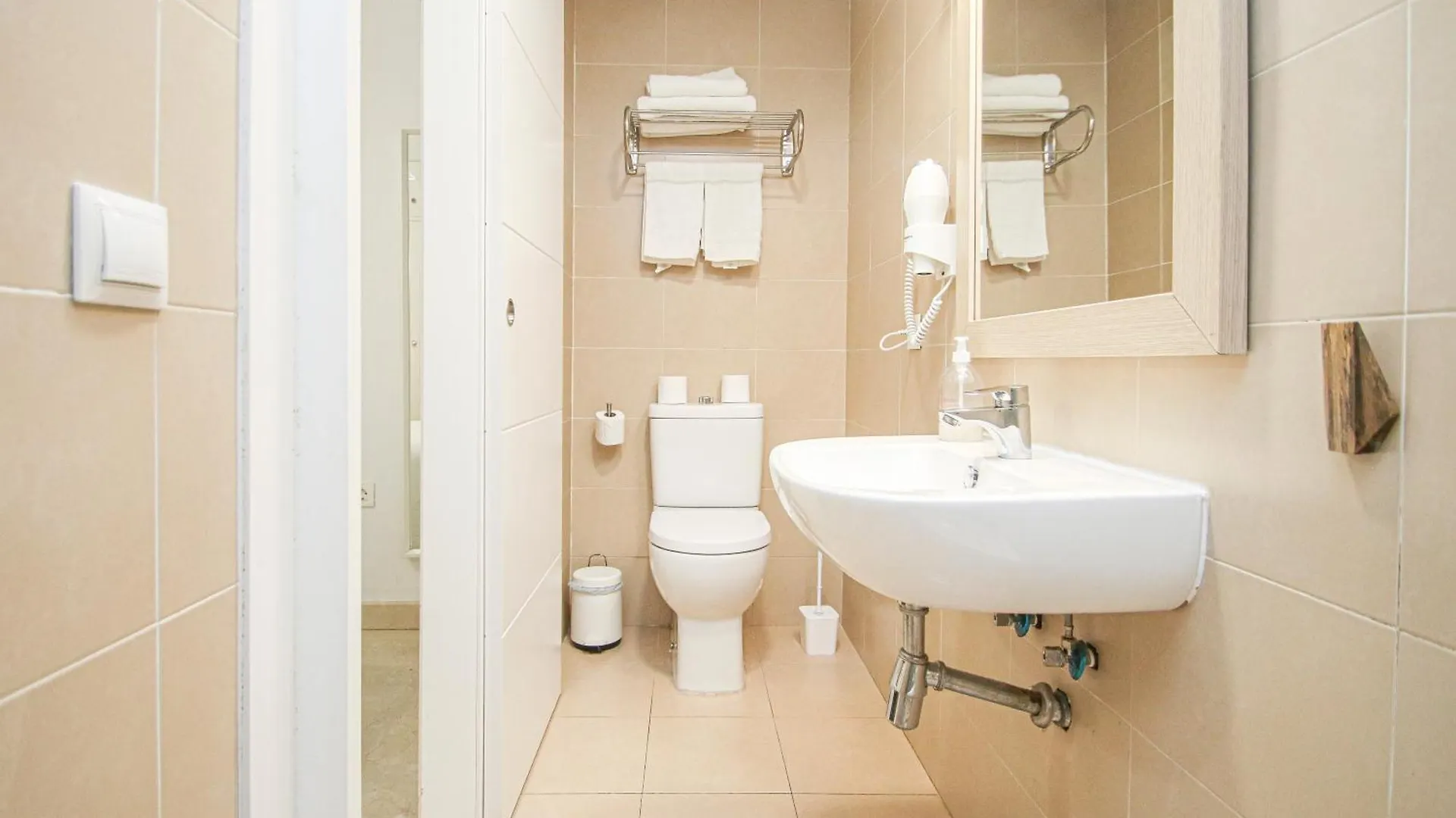 Charming Apt In The Center - 10M Walk Isla Magica Seville 0*,