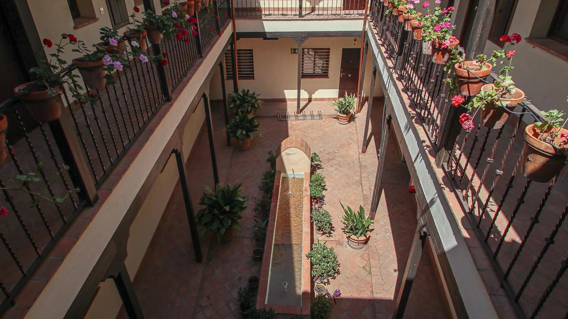 Charming Apt In The Center - 10M Walk Isla Magica Seville 0*,  Spain